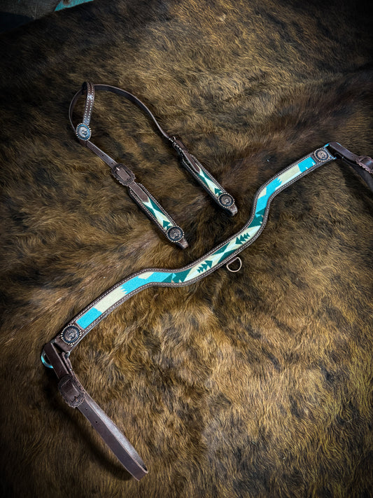 Narrow Tripping Collar tack set made with Genuine Pendleton wool
