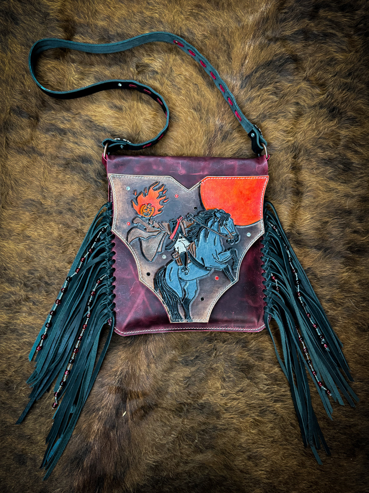“Headless horseman” purse