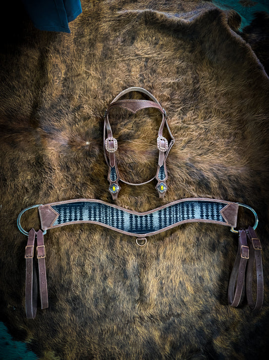 Tripping collar tack set made with Genuine Pendleton wool