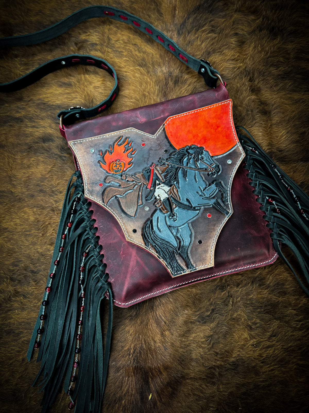 “Headless horseman” purse